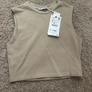 Cream cropped tank top